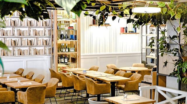 Bar