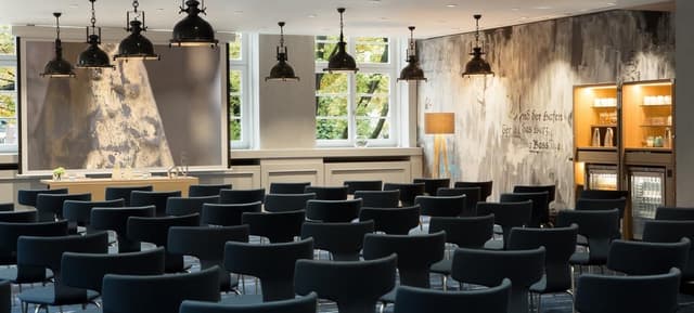 Lillienthal Conference Center