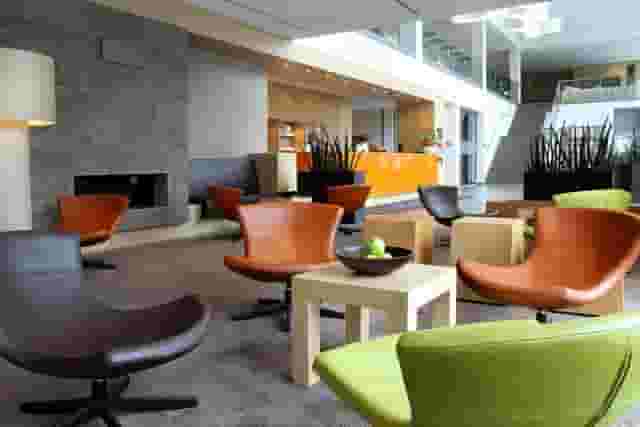 Foyer Level 2