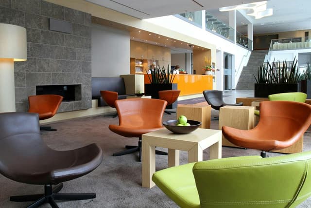 Foyer Level 2