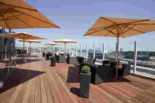 rooftop bar