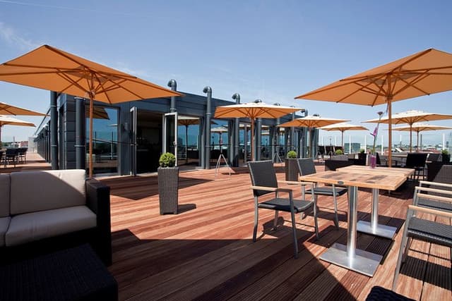 rooftop bar