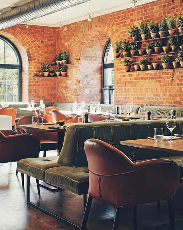 Stylish Meeting Room 1 at Gastwerk Hotel Hamburg, ideal for networking lunches and events.
