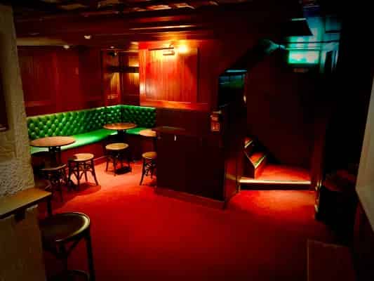 Bar
