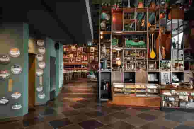RACKER ROOM