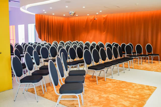 Cappellini Lounge