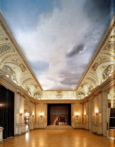 Hamburg Spiegelsaal fresco gala launch venue