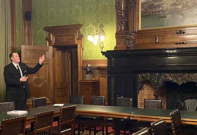 Ratsdiener im Hamburger Rathaus - FINK ...