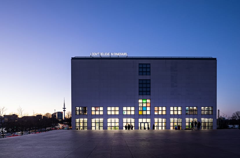 Kunsthalle modern event venue, art reception, networking