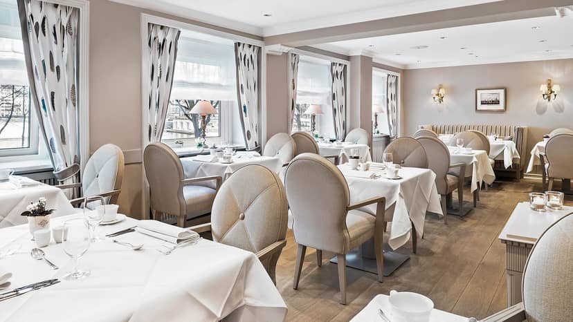 Elegant Hamburg private dining, executive events, corporate lunch