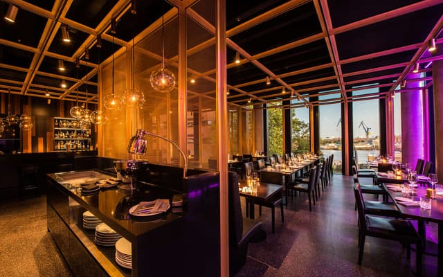 Sushi restaurant