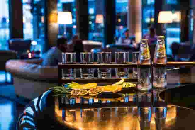 Bar