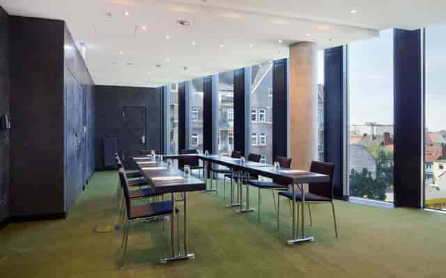 Conference 3E | Empire Riverside Hotel