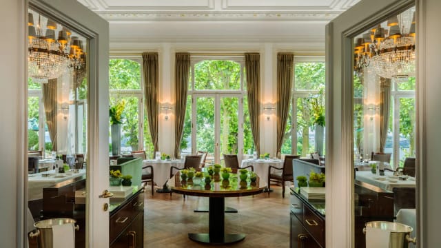 Jacobs Restaurant - Hotel Louis C. Jacob