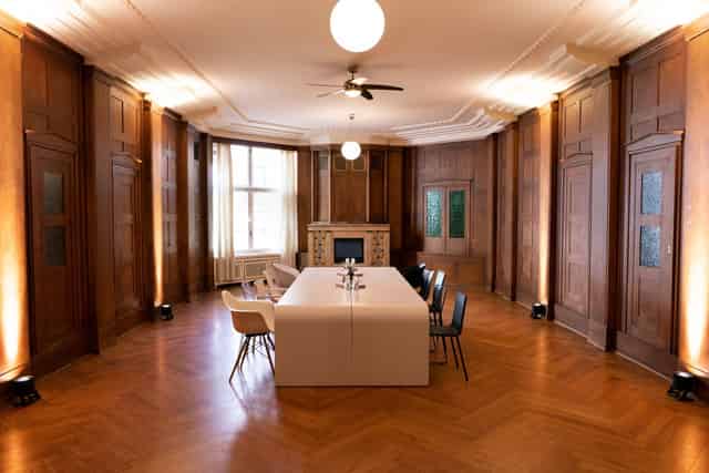 Kaminzimmer