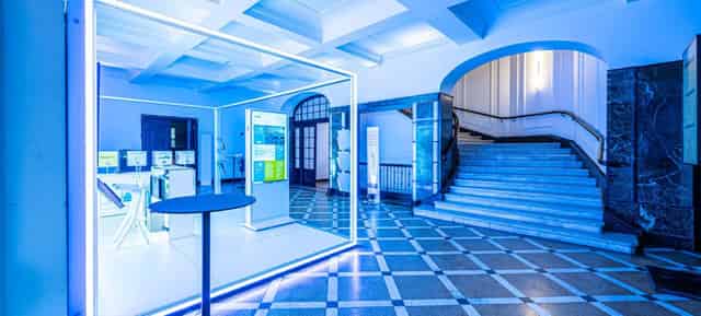 Blauer Salon