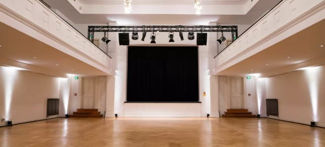 Blauer Salon Curio-Haus stage event space