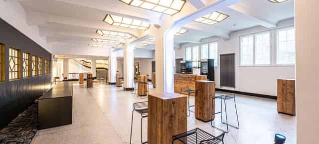 Foyer weißer Saal