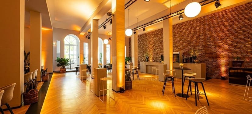Rothenbaum Saal event, exposed brick, cocktail reception, networking