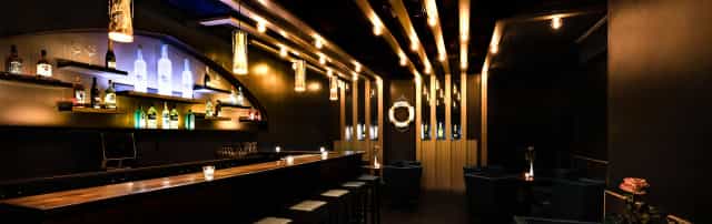 Große Freiheit event venue, stylish bar, cocktail reception