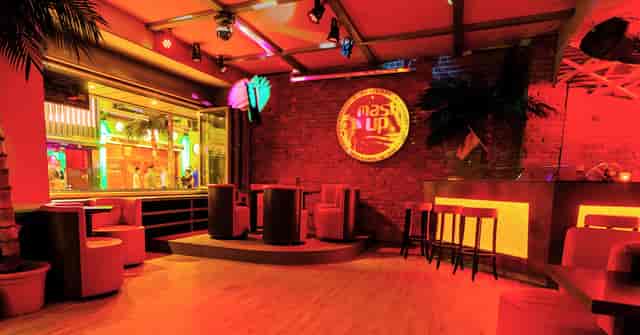 Disco club, Große Freiheit, party venue, DJ