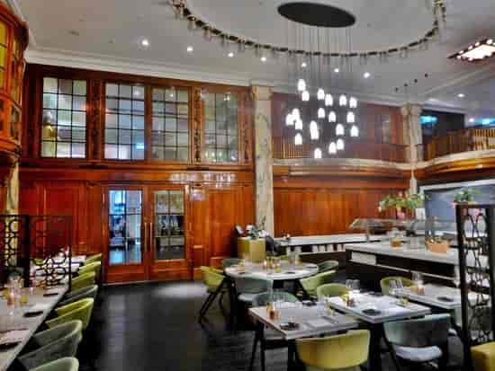 Elegant Reichshof Hamburg event space, wood paneling, corporate reception