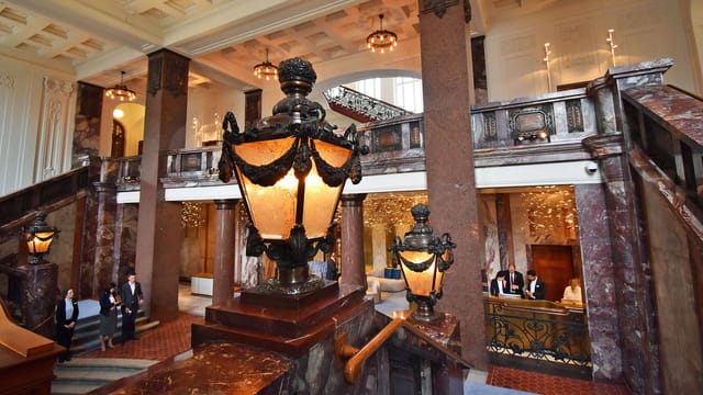 Grand Gala Lobby | Elegant Event Space