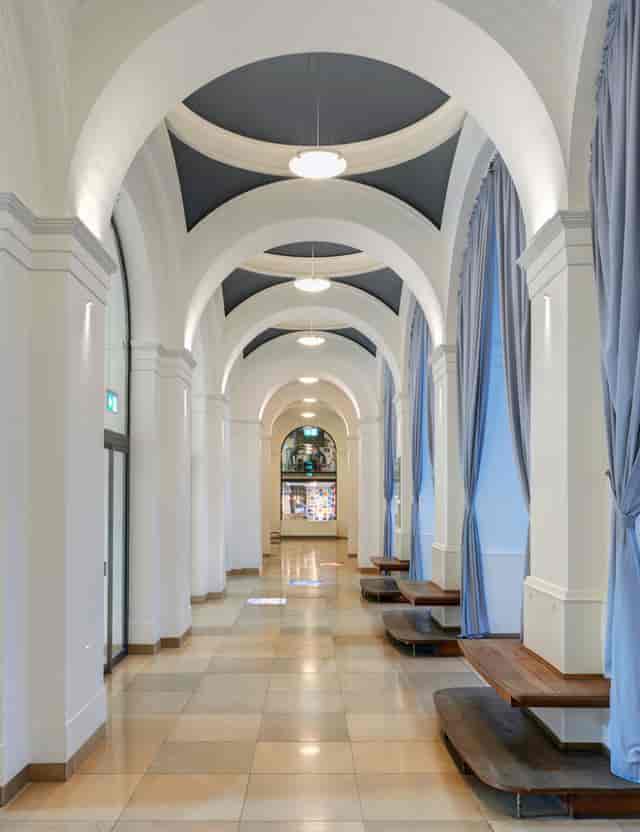 Hamburg Börsensaal event hall blue drapery