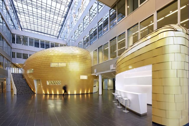Elphi KLU atrium conference event