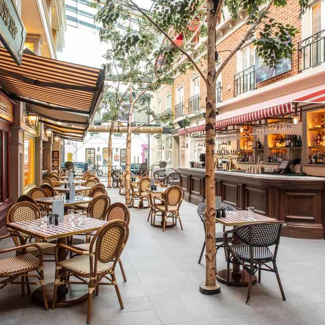Lunch restaurant