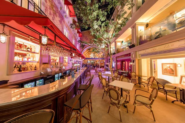 Cocktail Bar