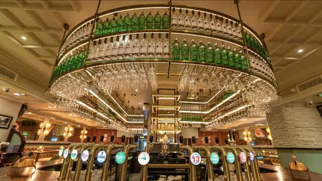 Cocktail bar