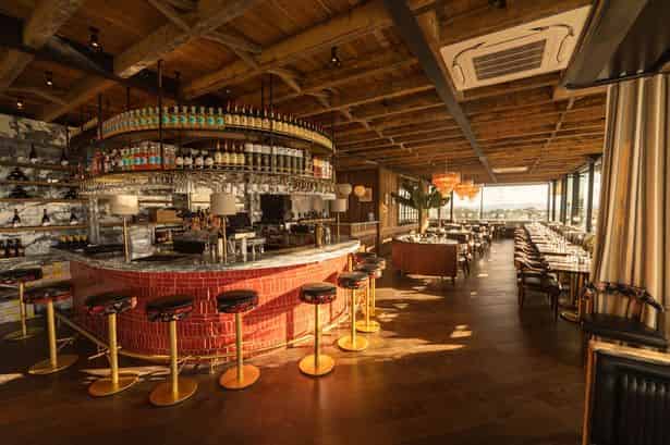 bar