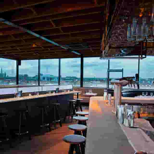 bar