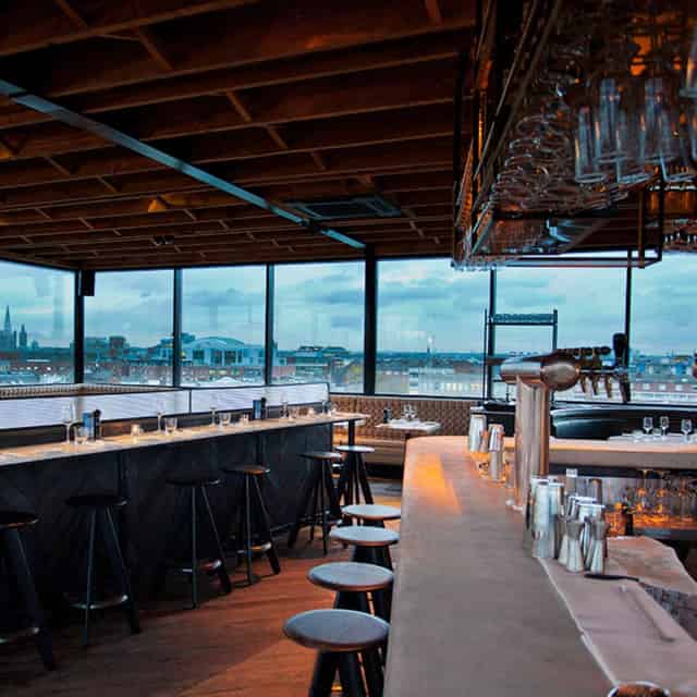 bar