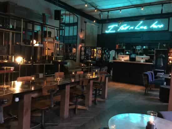 bar