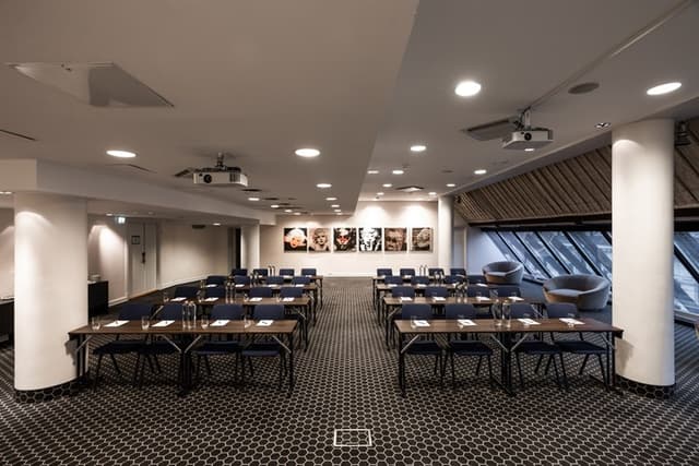 Banquet hall