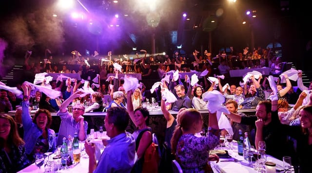 Oslo gala dinner, raised hands, Wallmans, awards ceremony