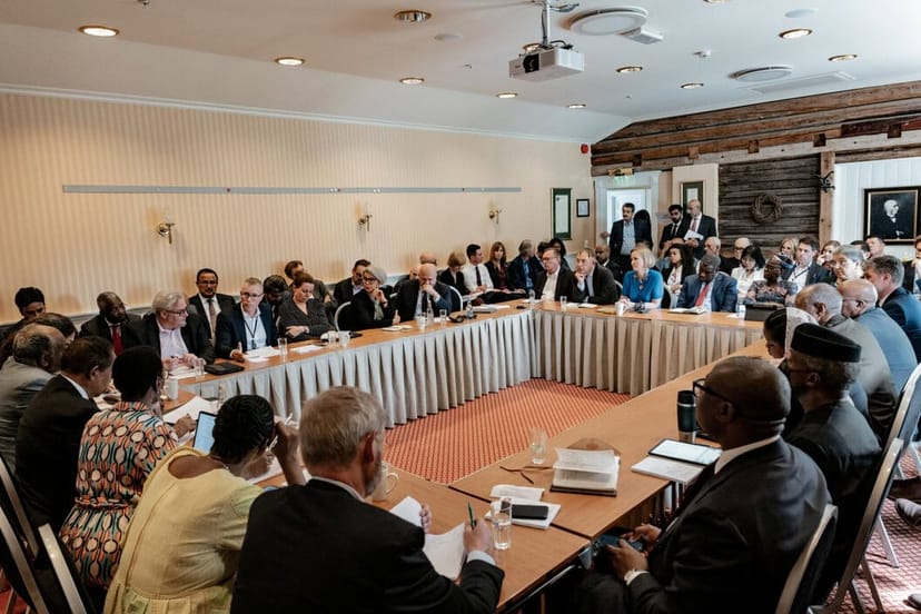 Oslo Forum board meeting, projector, event