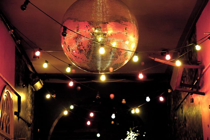 Dattera Til Hagen bar, disco ball, reception, party