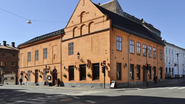 Historic Parkettsalen event venue, intimate gatherings, Oslo celebrations.