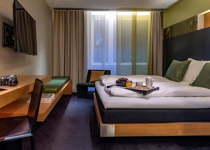 Oslo hotel meeting room, natural light, business event, corporate retreat