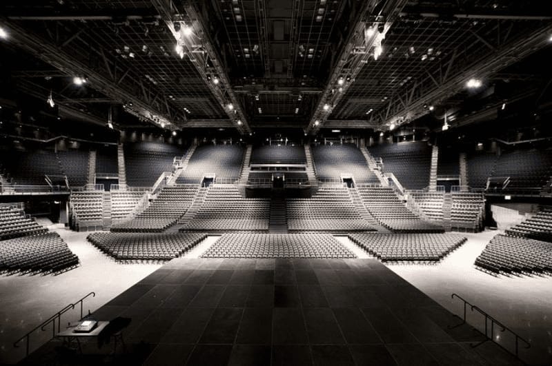 Oslo Spektrum Arena: tiered seating, conference, concert