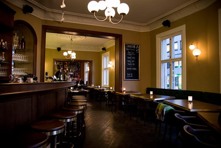 Tekehtopa bar, cozy, corporate event, networking