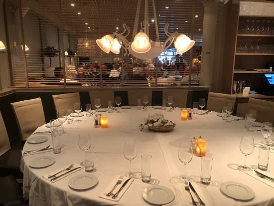 Private dining room