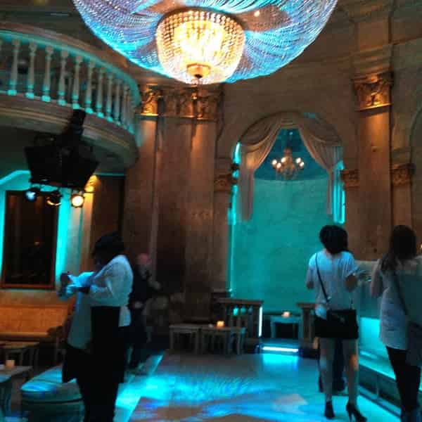 Cocktail bar