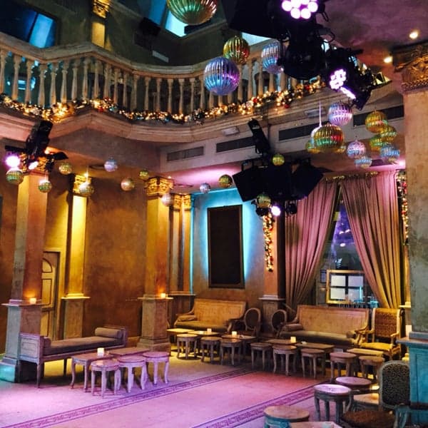 Cocktail bar
