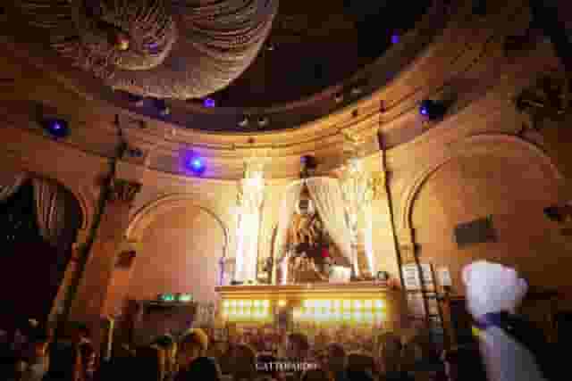 Live music venue
