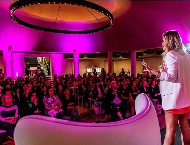 Filippetti Milano, modern seated keynote, corporate event