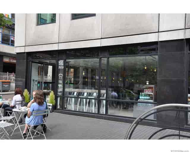 La Bottega Milanese bar, outdoor seating, networking, casual meeting